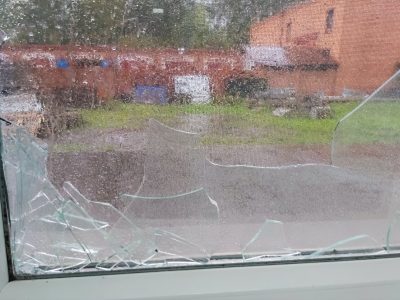 Лопнуло стекло в пластиковом окне: причины и что делать